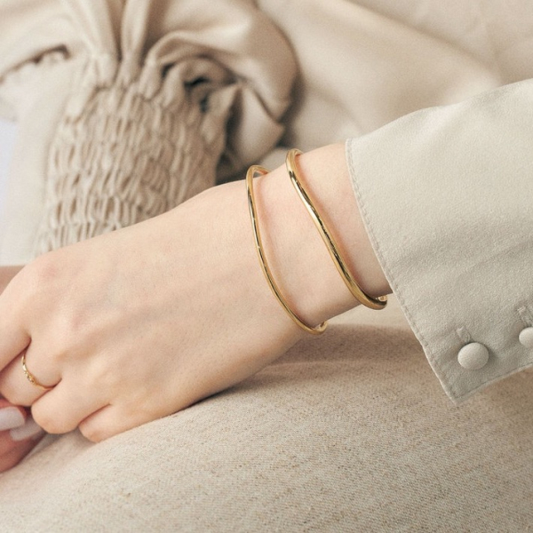 ete bijoux 夏におすすめ ダブルラインバングル | エテ ビジュー ete bijoux 夏におすすめ ダブルラインバングル | エテ ビジュー