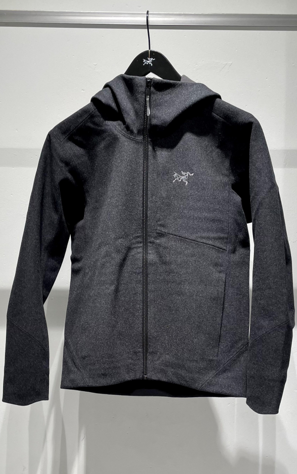 暖かくて快適な汎用性の高いフーディ | アークテリクス | 大丸神戸店公式 SHOP BLOG