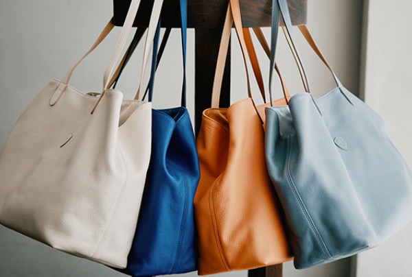 Felisi】(フェリージ) イタリア製バッグ・革小物ブランドPOP UP開催中⭐️ | M BASE | 大丸神戸店公式 SHOP BLOG